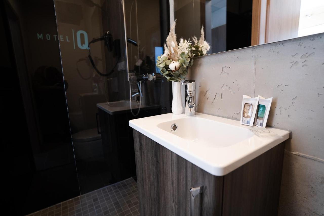 Motel Q Zimmern ob Rottweil ภายนอก รูปภาพ
